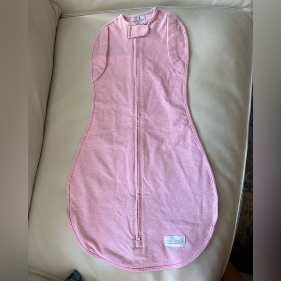 Woombie Convertible Baby Swaddling Blanket (3-6mo), Pink Posey 14-19 lbs NWOT - Picture 2 of 11